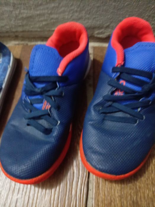 Ботуши и маратонки за момче 31н