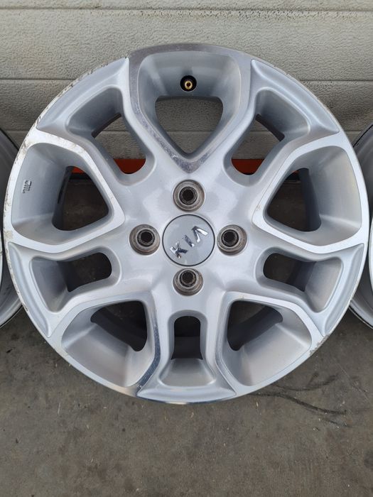 Оригинални джанти за КИА ХЮНДАЙ Kia Hyundai r15 4x100 ET52 5.5J