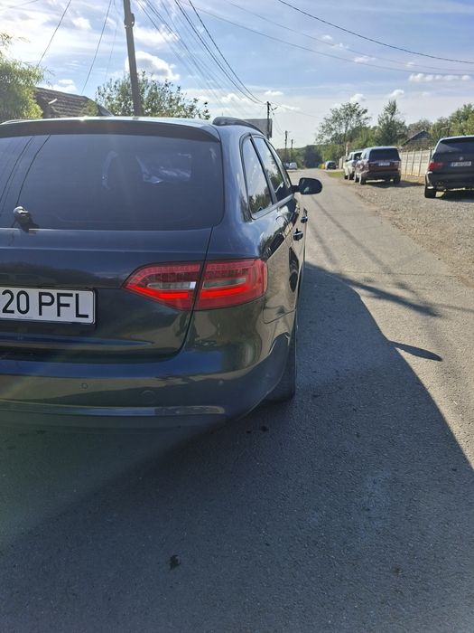 Audi A4 avant 2013 2l disel 143cp
