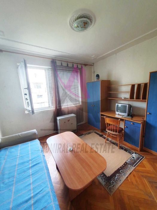 Дава се под наем Тристаен апартамент в Варна, Изгрев - 90 кв.м за 325 € - Снимка #1