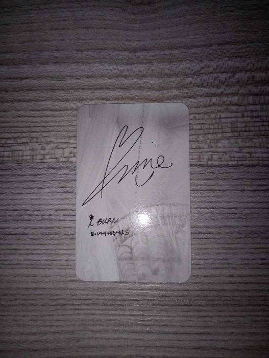 Albume (g)i-dle heat digipack group version și I burn winter version