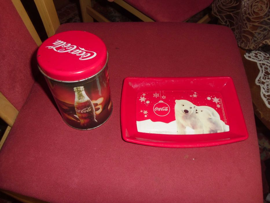 Set Coca -Cola, tavi plastic
