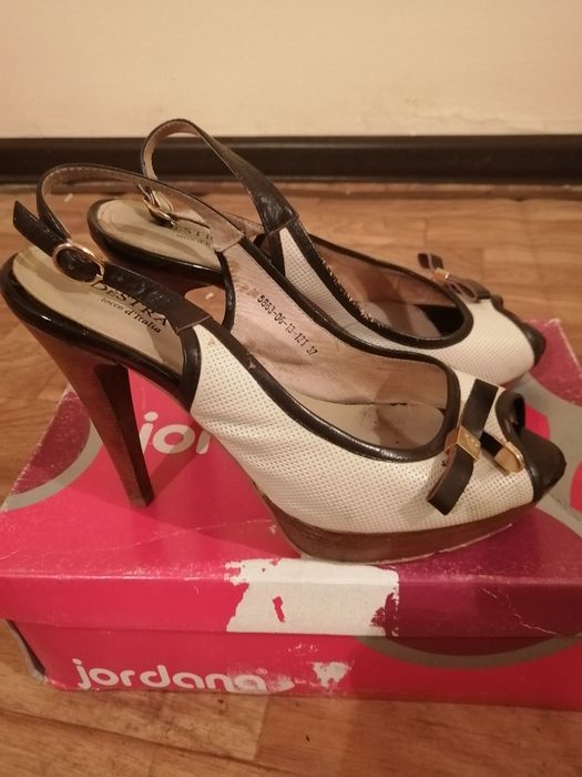 Женская обувь туфли