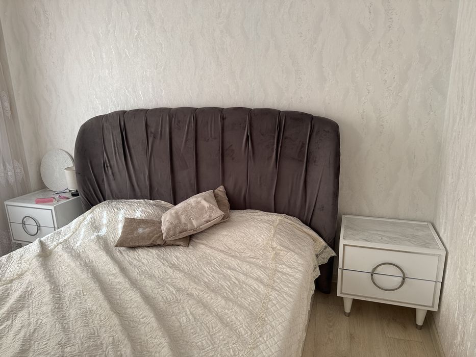 Спальный кровать