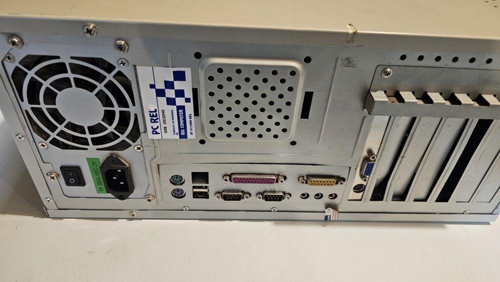 Calculator vechi cu pentium 4