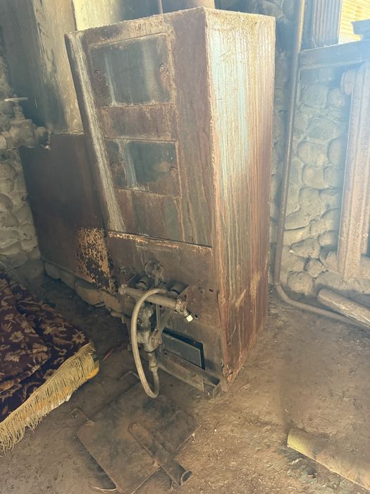 Продам печку на газе и угле.
