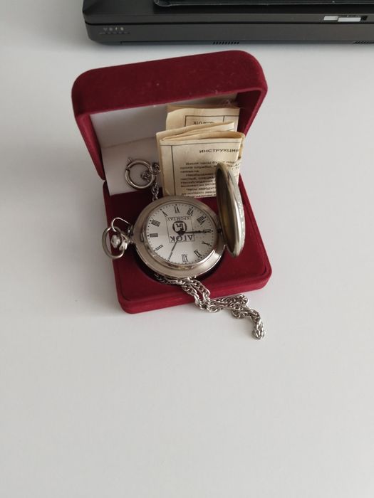 Продается экслюзивный карманный часы