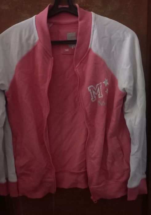 Продаю вещи.. Не дорого.