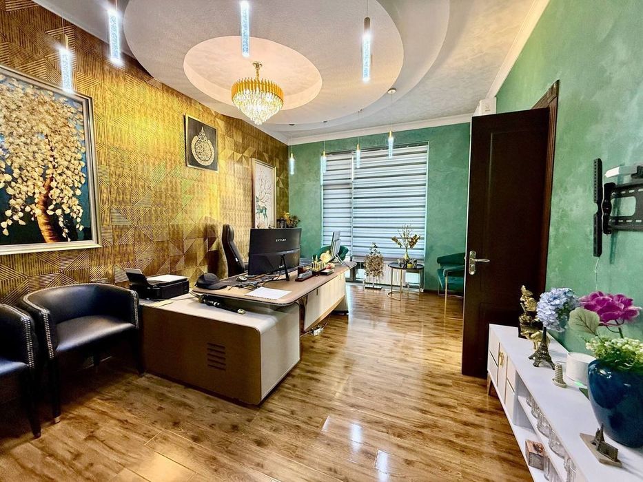 Срочно продается дом 7 комнат, ориентир: улица Саламатина, 2,8 соток