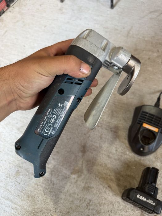Bosch GSC 12V-3 ножица за ламарина