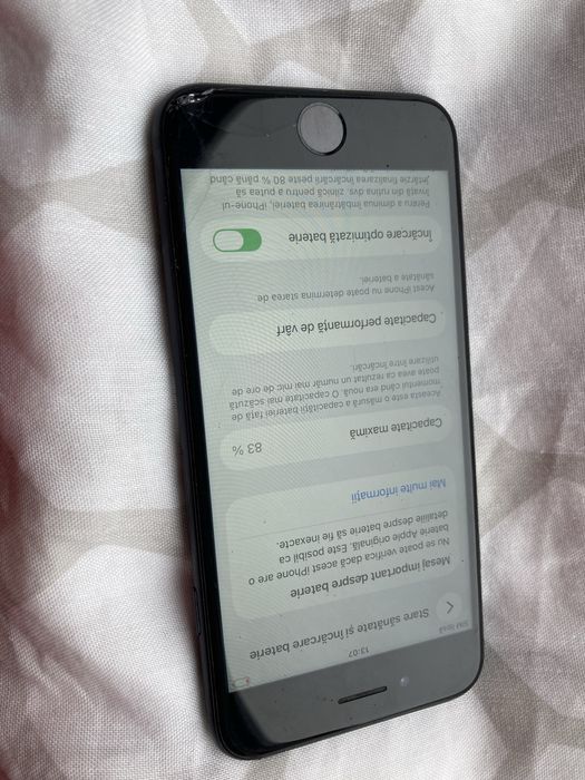 iphon se 2 materie 83%  - Fisurat