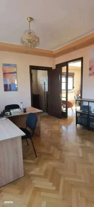 Apartament 5 Camere | Pretabil Birouri | Zona Arcul de Triumf |Renovat