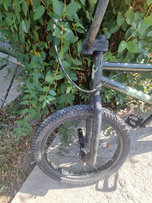 Bicicleta bmx cu frana de spate