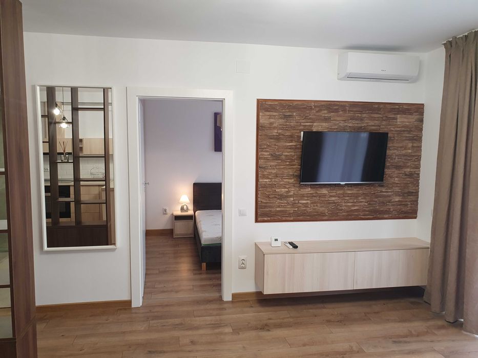 PF inchiriez ap. de lux, 2 cam. in Europa, complex Luminia