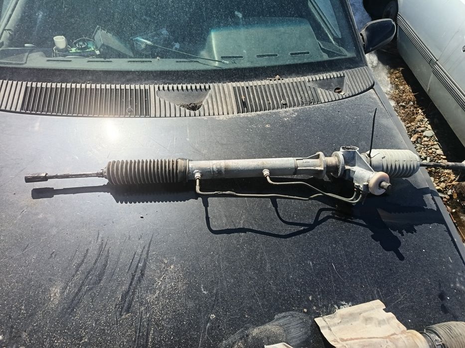 Рулевая рейка Nissan Primera P10