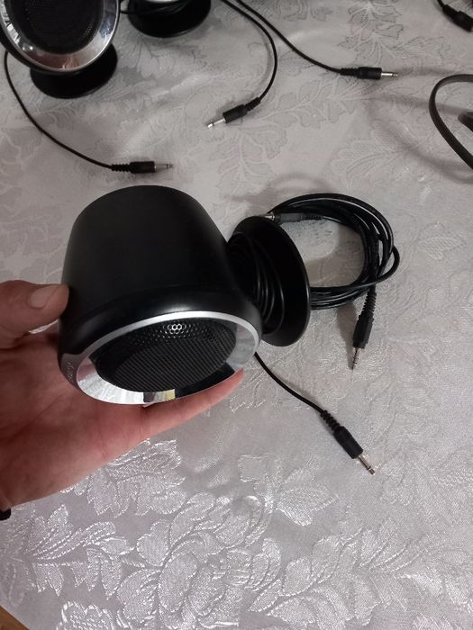 Sistem audio cu boxe