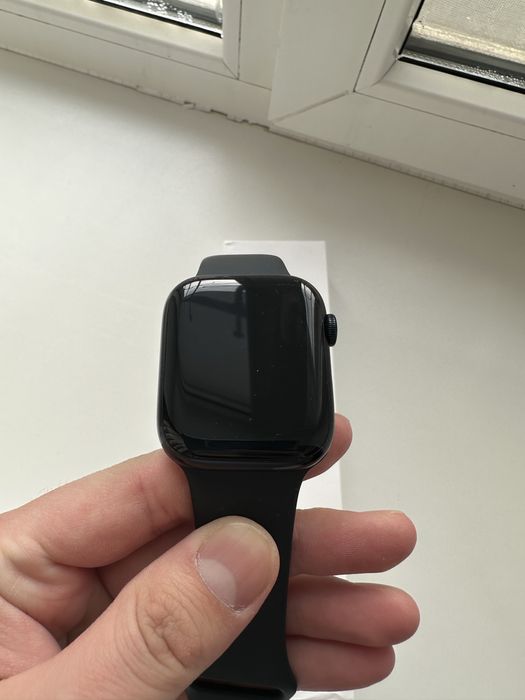 Продам Apple Watch 7  45mm