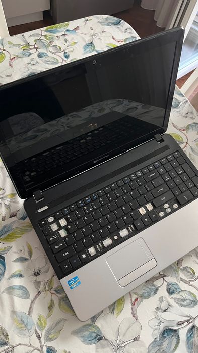 Продам ноутбук Packard Bell