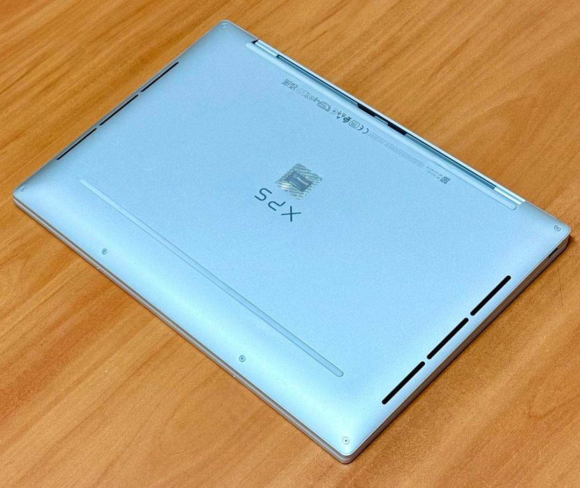 Dell XPS 13 Plus 9320 / Intel Core i7-1360P / 16GB DDR5 RAM / 512GB SSD / 13.4" FHD+ / Platium