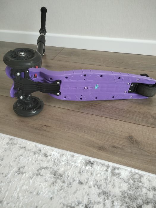 Продам самокат детский