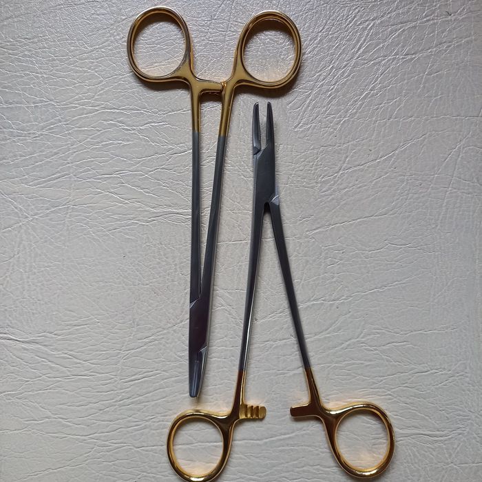 Иглодержатели для хирургии