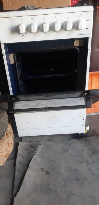 Продам электрическую плиту