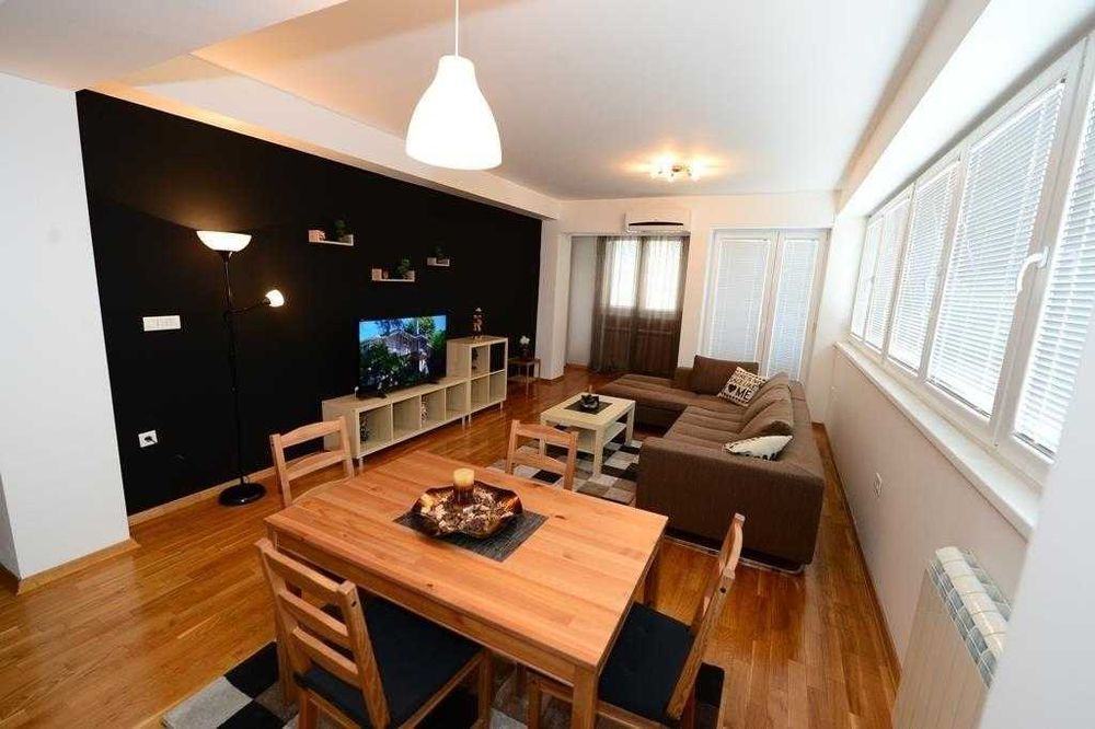 Дава се под наем Двустаен апартамент в Пловдив, Кючук Париж - 56 кв.м за 224.4 € - Снимка #2