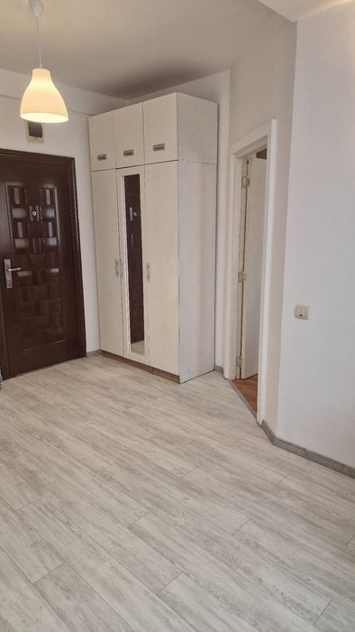 Inchiriez apartament!!!
