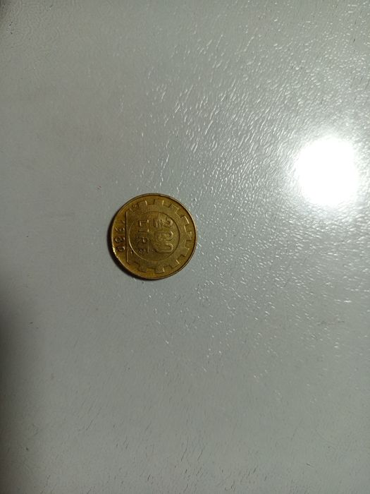 Продам монету 200 LIRE.