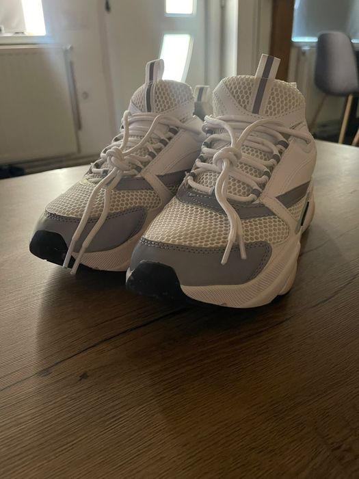 Dior B22 White Nr 40