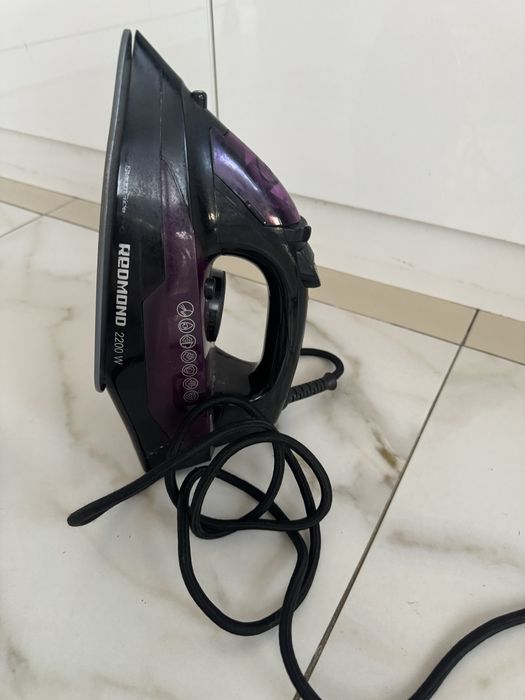 утюг redmond! Состояние 7/10