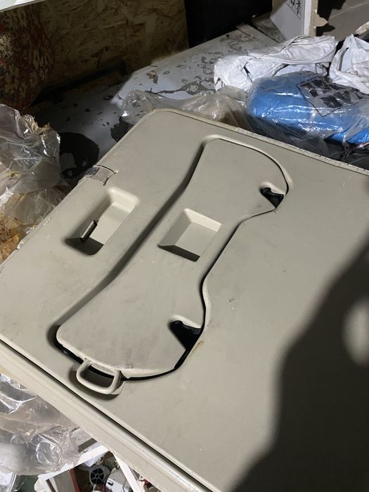 Третий ряд сидений от Прадо, Prado