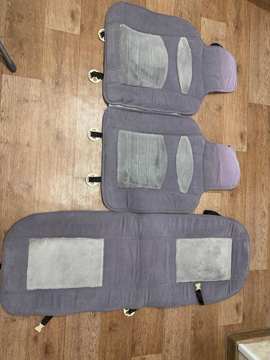 Продам чехлы на машину