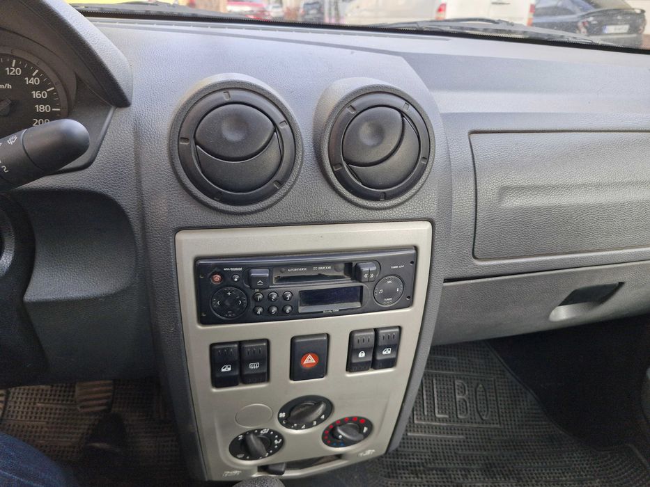 Dacia Logan unic proprietar