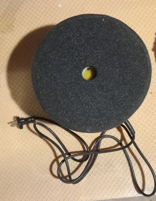 Продавам авто полир машина