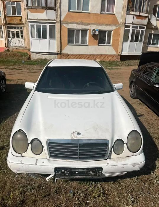 Мерс 210 в среднем состоянии