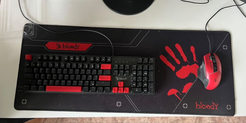 Продам игровой комплект