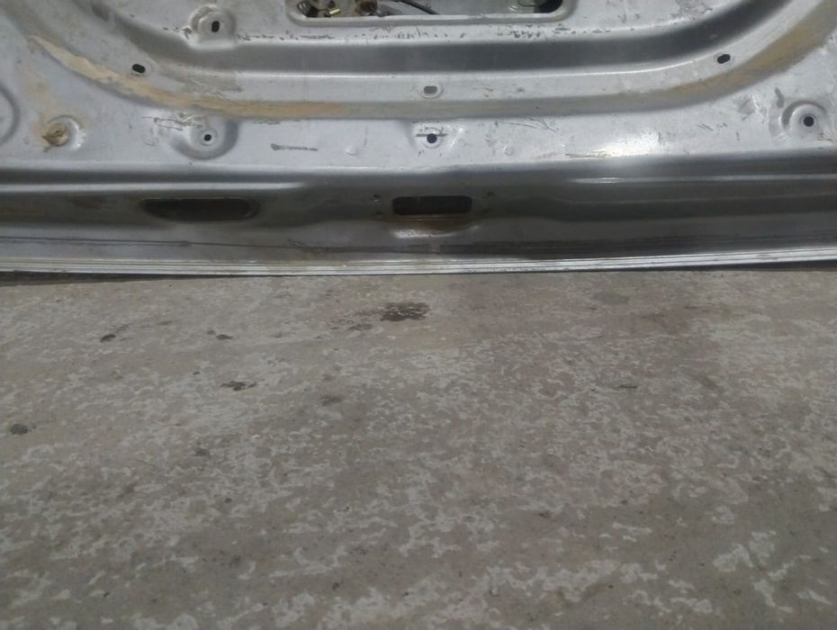 Крышка багажника RX 300