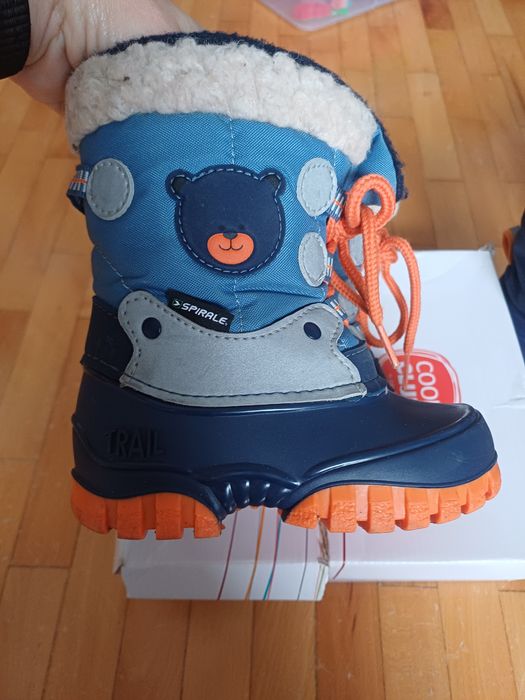 Зимни детски обувки и апрески 22 и 24