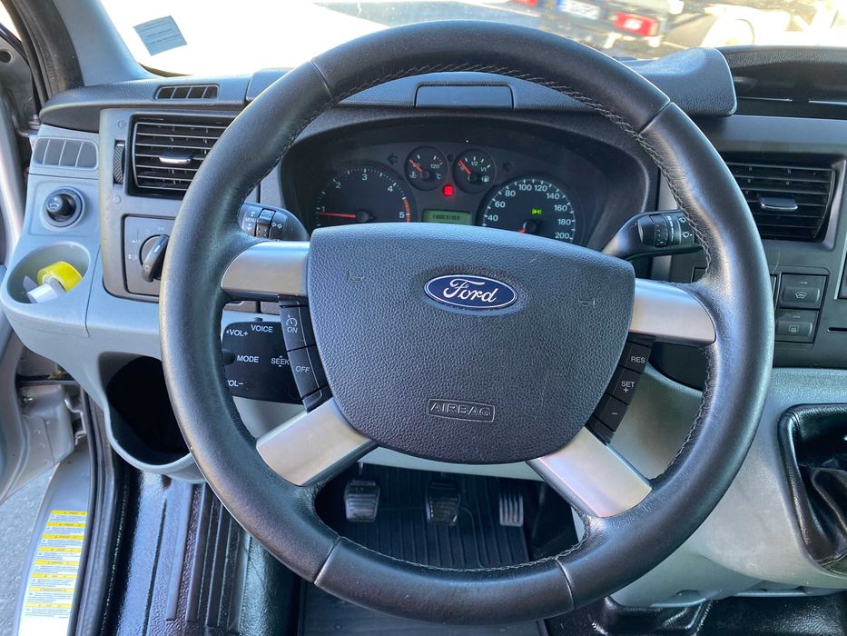FORD TRANSIT, 9 Locuri, nr. Rosii CADOU,DISTRIBUTIE noua,AN 2012, Euro 5,   2.2 CM, 125 C.P, A.C.,Pilot AUTOMAT,se emite Factura, FISCAL PE LOC