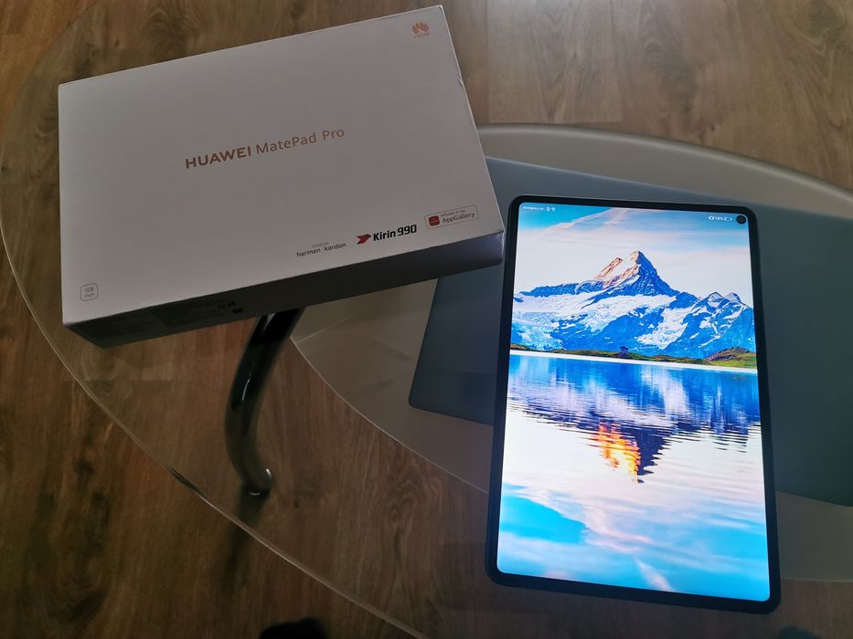 Tableta Huawei Matepad Pro 10.8 posibil defecta