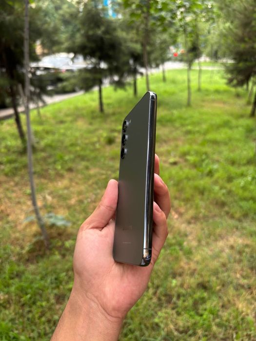 SAMSUNG S23 plus