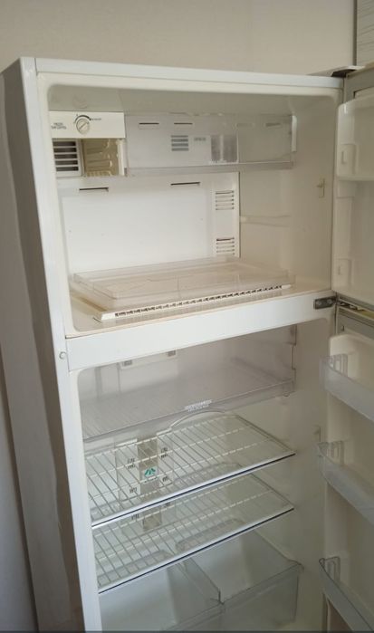 Продам холодильник LG