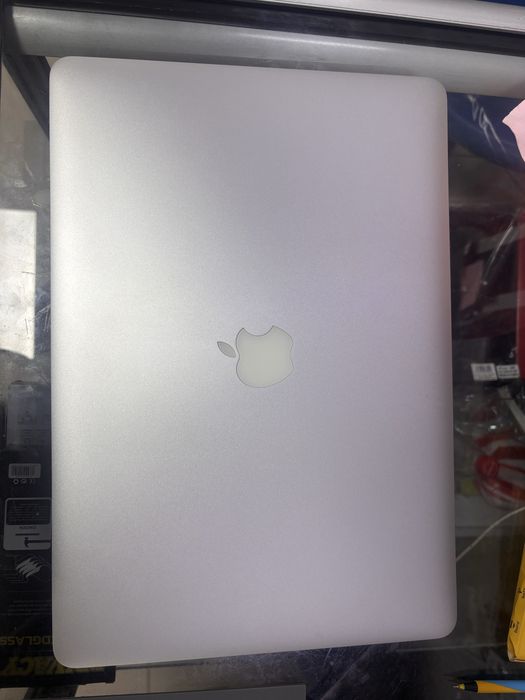 Macbook pro 15.4” 256gb 2012
