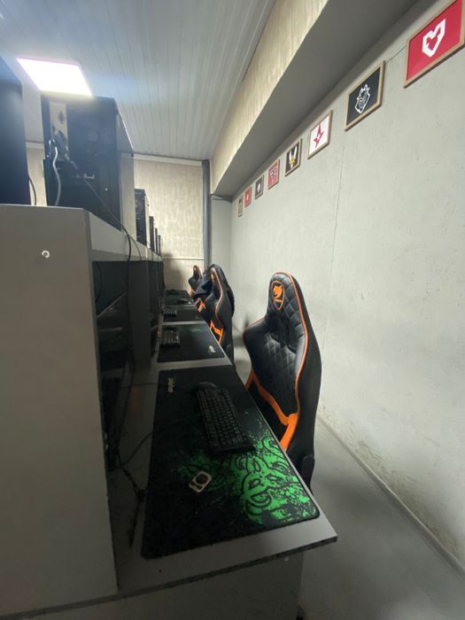 Продам компьютерный клуб