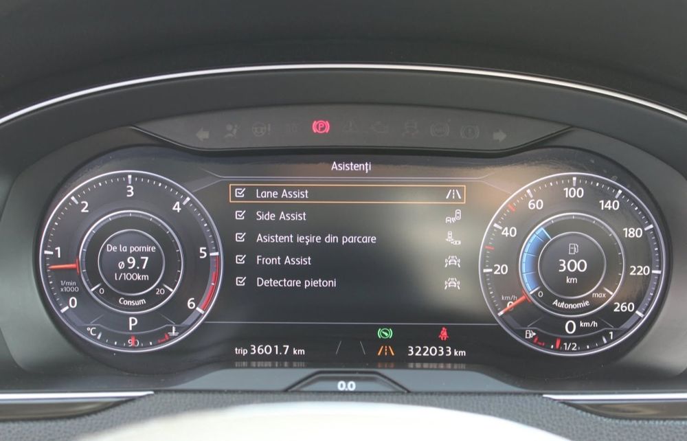 Volkswagen Passat B8 2015 - 2.0 TDI, Higline, 150 CP - webasto, faruri led, distronic, side assist, line assist, camera, ceasuri digitale, km reali