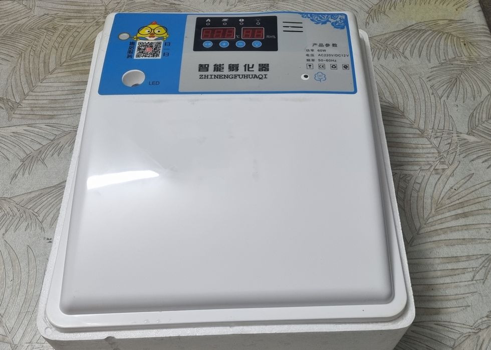 Inkubator Avtomat Sotiladi 36 talik Yangi