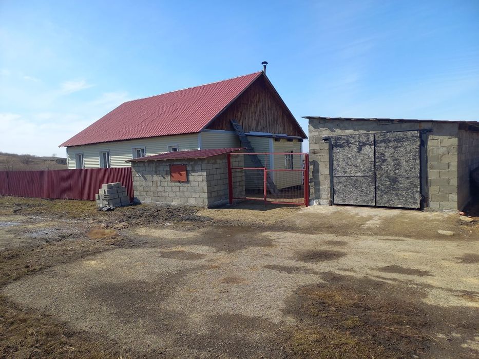 Кен жайлы улкен уй