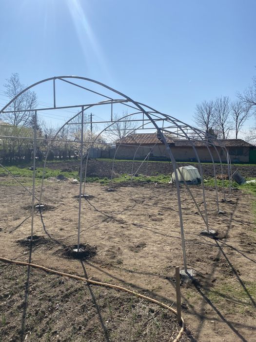 Vindem solarii gradina bio din teava galvanizata si folie perita E8