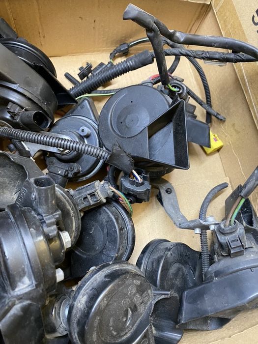Клаксони клаксон Сирена сирени тромба Audi Vw Ауди a3 A4 A5 A6 Q5